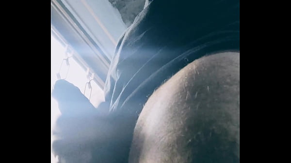 Play MP4 - lluvia de penes - bad wolf28