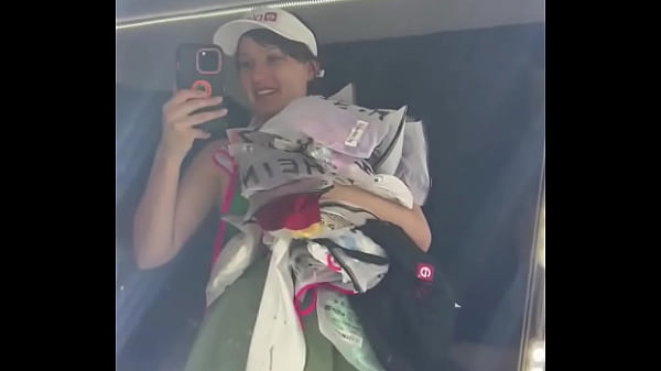 Drew gifted me my whole wishlist thank you babe and i can&rsquo;t forget about eplaystreamers for giving me a 