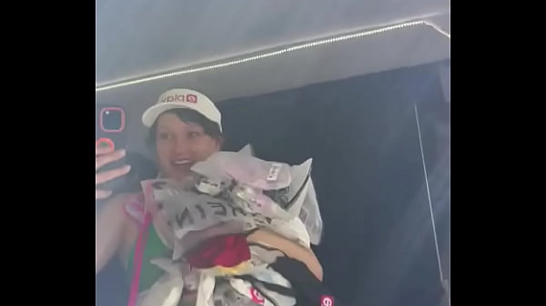 Nonton Drew Gifted Me My Whole Wishlist Thank You Babe!! And I Can&rsquo;t Forget About Eplaystreamers For Giving Me A ... thumbnail