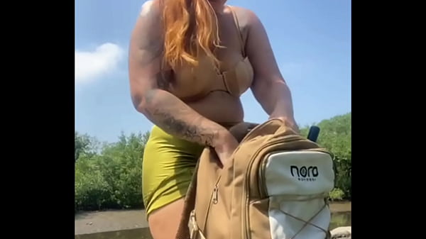 Nonton Pescando No Mangue De Sainha Mostrando A Rachada thumbnail