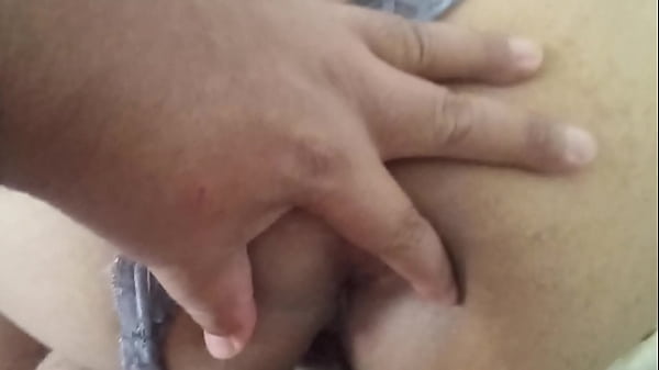 Cortito mi esposo me pone de a cuatro para meterme la verga 