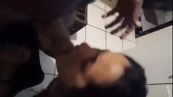 Esposa sendo domada pelo marido