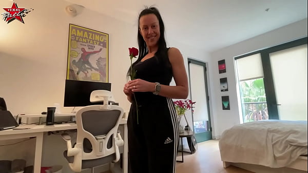 Mature brunette texas patti massages patrick's big cock with her mouth