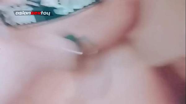 Petite asian cutie sucked and let herself get fucked 