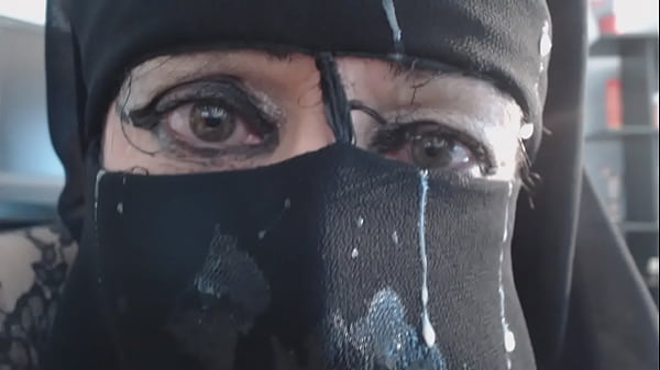 Play MP4 - facial niqab