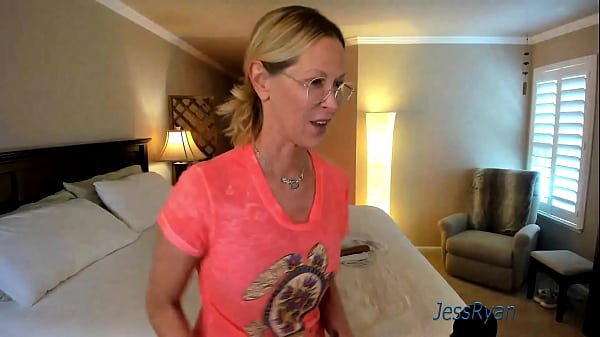 Sloppy Blowjob withSpitting and Gagging Jess Ryan