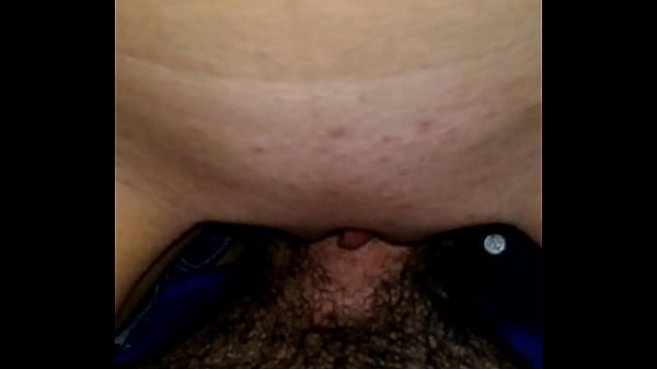 Novinha goiana sentando