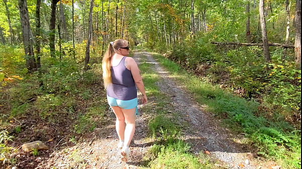 Nonton Walking Outside And Fucking In The Middle Of The Road! thumbnail