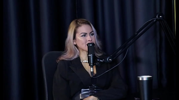 Por ser famoso queria um programa de gra&ccedil;a prefere fazer hard e tem vontade de fazer gang bang carol rhcp sheer red