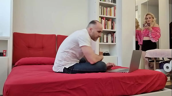 Nonton Big Boob Milf For Meeting And Fucking Friends thumbnail