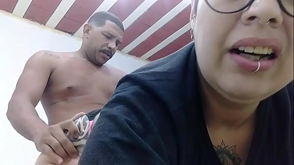 Play MP4 - Transei com a minha sogra l&eacute;sbica e gozei na boca dela