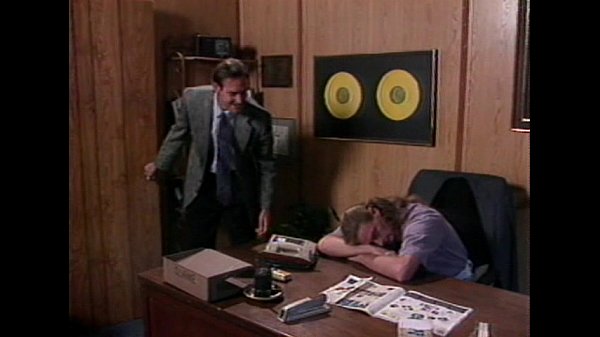 Play MP4 - LBO - Full Moon Fever - scene 4