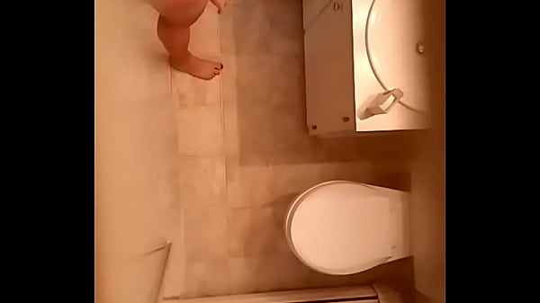 Play MP4 - Wife on hidden camera