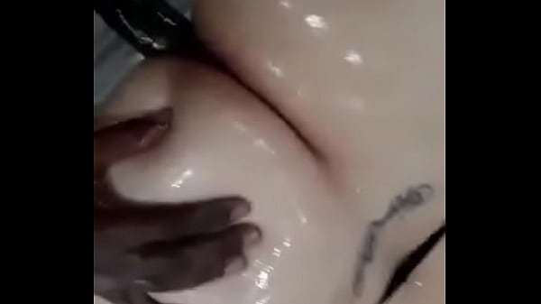 Branquinha casada sendo comida por neg&atilde_o