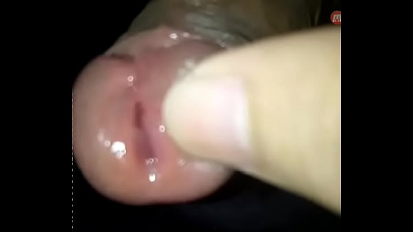 Gay Việt sục khoe cu tr&ecirc_n Blued 4