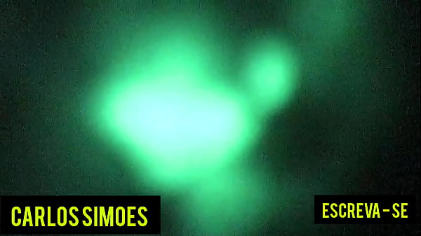 Nonton Sitting Comfortably In The Dark thumbnail