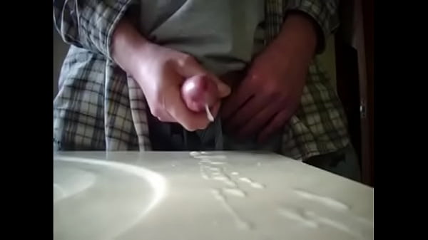 Play MP4 - Me stroking cock