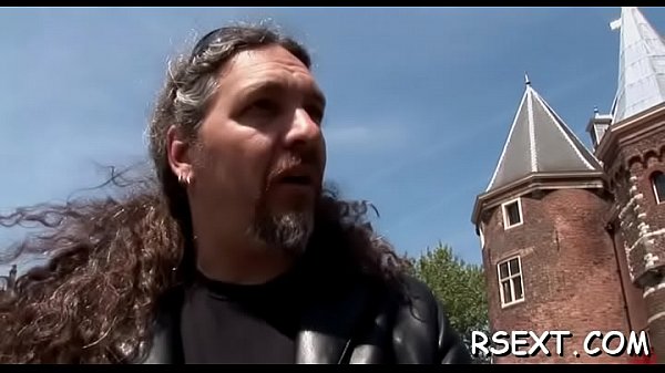 Mature floozy takes it hard