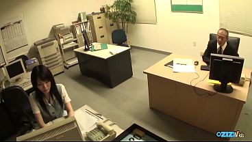 Nonton A Hot Office Fuck Session For The Workers thumbnail