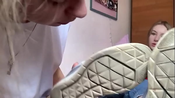 Sexy lesbian foot worship 