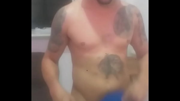 Play MP4 - Olha o que eu tenho guardado aqui pra voce