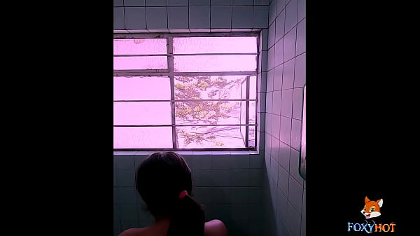 Pissing En Mi Co&ntilde;o Y Me Ducho thumbnail