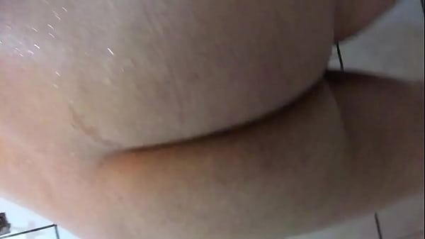 Viadinho de SC se exibindo no banho 