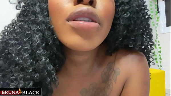 Punheta guiada joi gr&aacute;vidinha gostosa comandando sua punheta at&eacute; gozar gozar gostoso