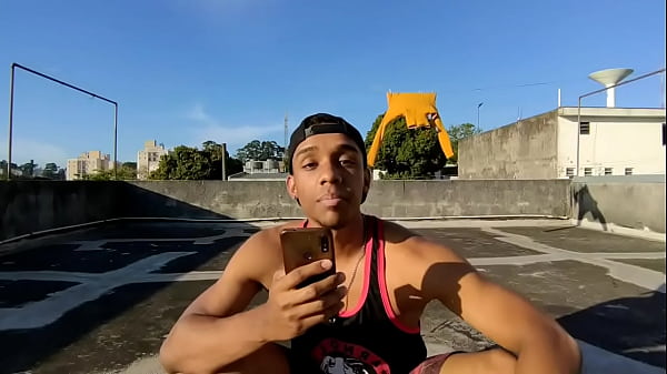 Nonton Malhando Pra Comer Mulher thumbnail