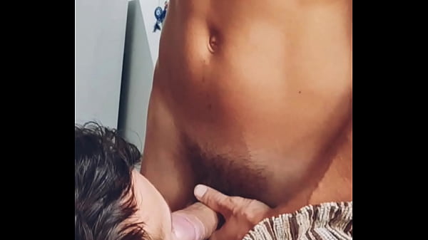 Play MP4 - Botei o Moz&atilde;o pra mamar