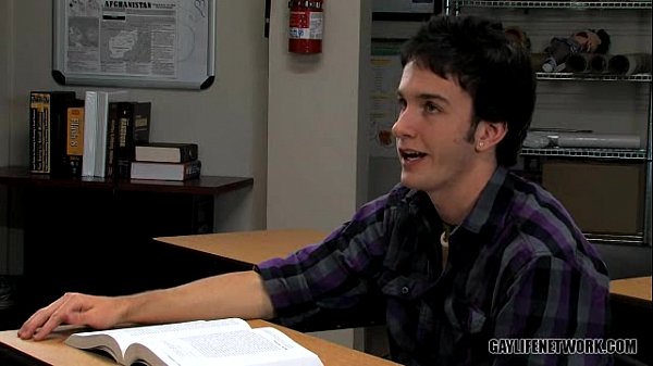 Play MP4 - Teacher Plugs Student Asshole