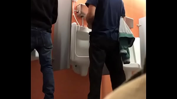 lucasnovaesof &eacute_ Caio Santos