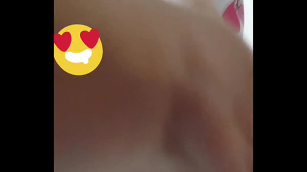 Play MP4 - Bem putiane exibida sensualizando no meu quarto&period;&period;&period;&period;