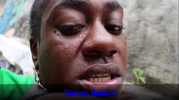 Fodi A Preta Mais Desejada Do Xvideos Em Plena Luz Do Dia thumbnail