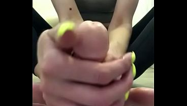 Nonton Fingerrtoes (size 10 Us) thumbnail