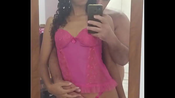 Come stay with me, I'_m horny, do the same as the friend who came to fuck me nice and made me cum a lot