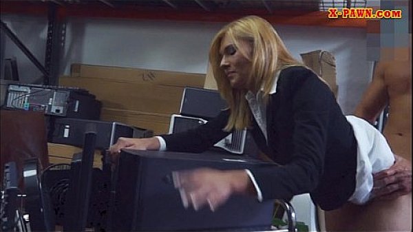 Blonde milf pussy nailed at the pawnshops storage room 