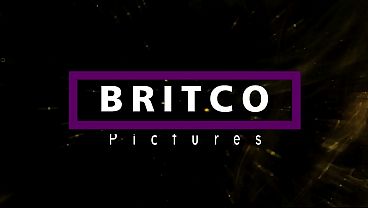 Nonton Brittany Andrews Solo Strap-on Sensual Self-pleasure Bliss! thumbnail