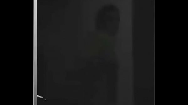 Nonton Dan&ccedil;ando De Short thumbnail