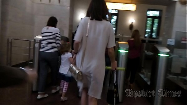 Upskirt in the subway 