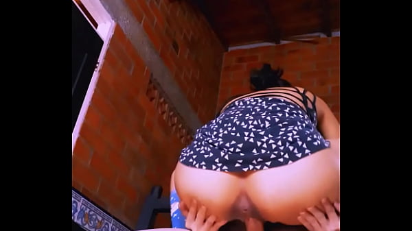 hermanastra_calientesiempreme llama para coger y cabalga hasta tomar toda_mi lechecompilacion