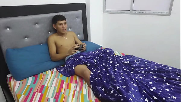 Nonton Follada De Mi Mujer Mientras Juego Xbox thumbnail