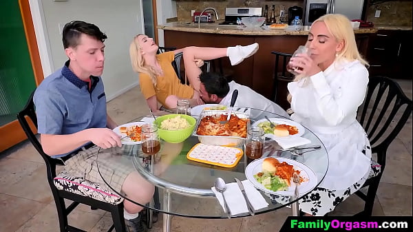 Play MP4 - FamilyOrgasm - The Boys of the House are Proud with the Gals