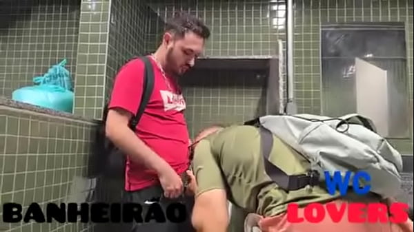 Play MP4 - PUTARIA NO BANHEIRO