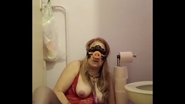2025 11 19_Esclave_F autoseance en_body humiliee leche wc