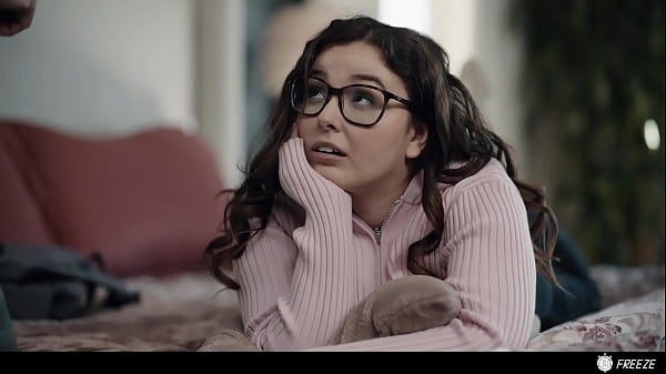 Play MP4 - Buff Step Daddy FREEZES Spoiled Stepdaughter to Give Her the Orgasm of a Lifetime