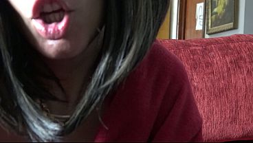 Horny Arabian Milf Living In London thumbnail