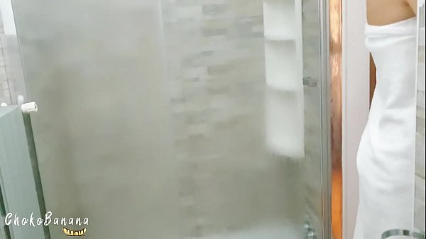 Play MP4 - Amateur couple sex in the shower