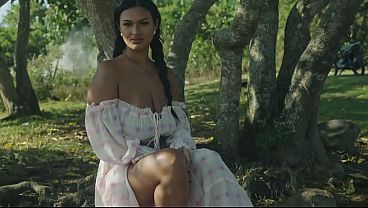 Nonton Sanktor | Busty Native American Milf Masturbates thumbnail