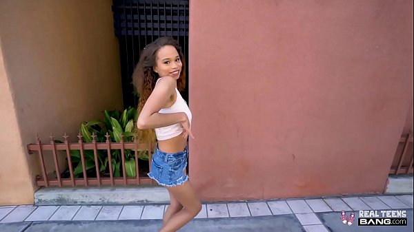 Real Teens Beautiful Ebony TeenCeciliaLion Gets Fucked